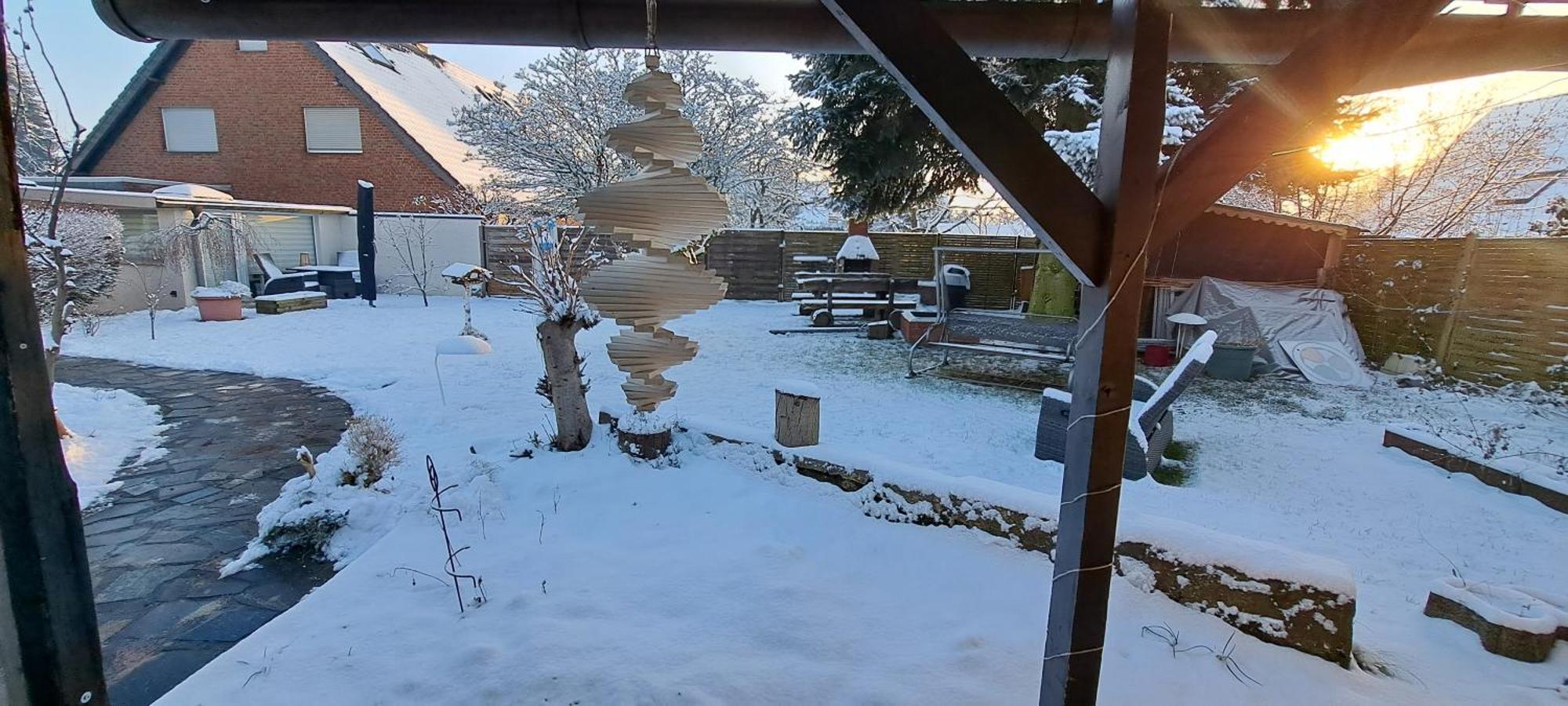Bungalow An Der Tanne Mit Ueberdachter Terrasse デュッセルドルフ エクステリア 写真