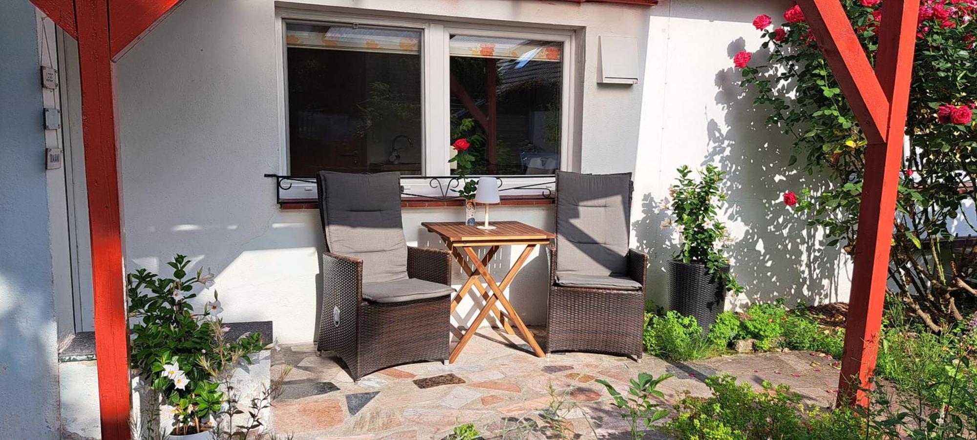 Bungalow An Der Tanne Mit Ueberdachter Terrasse デュッセルドルフ エクステリア 写真